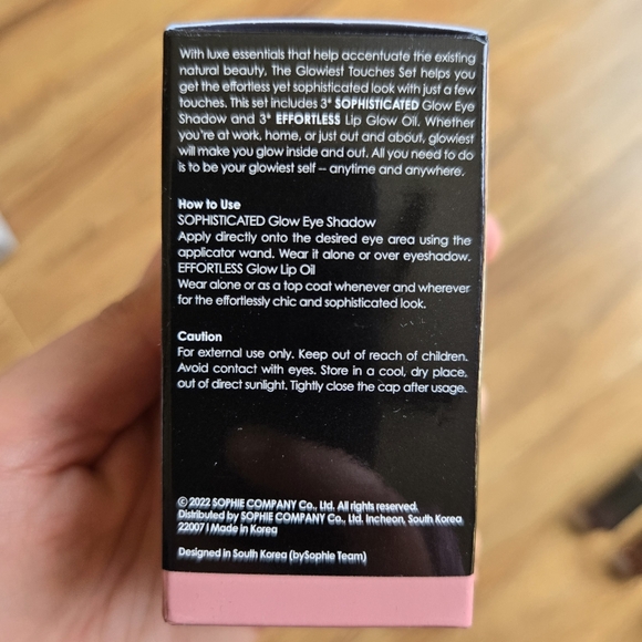 glowiest Touches Set 9 Glow Lip oil/lipstick,9 Glow Eye shadow bundle of 3 boxes - Picture 7 of 8